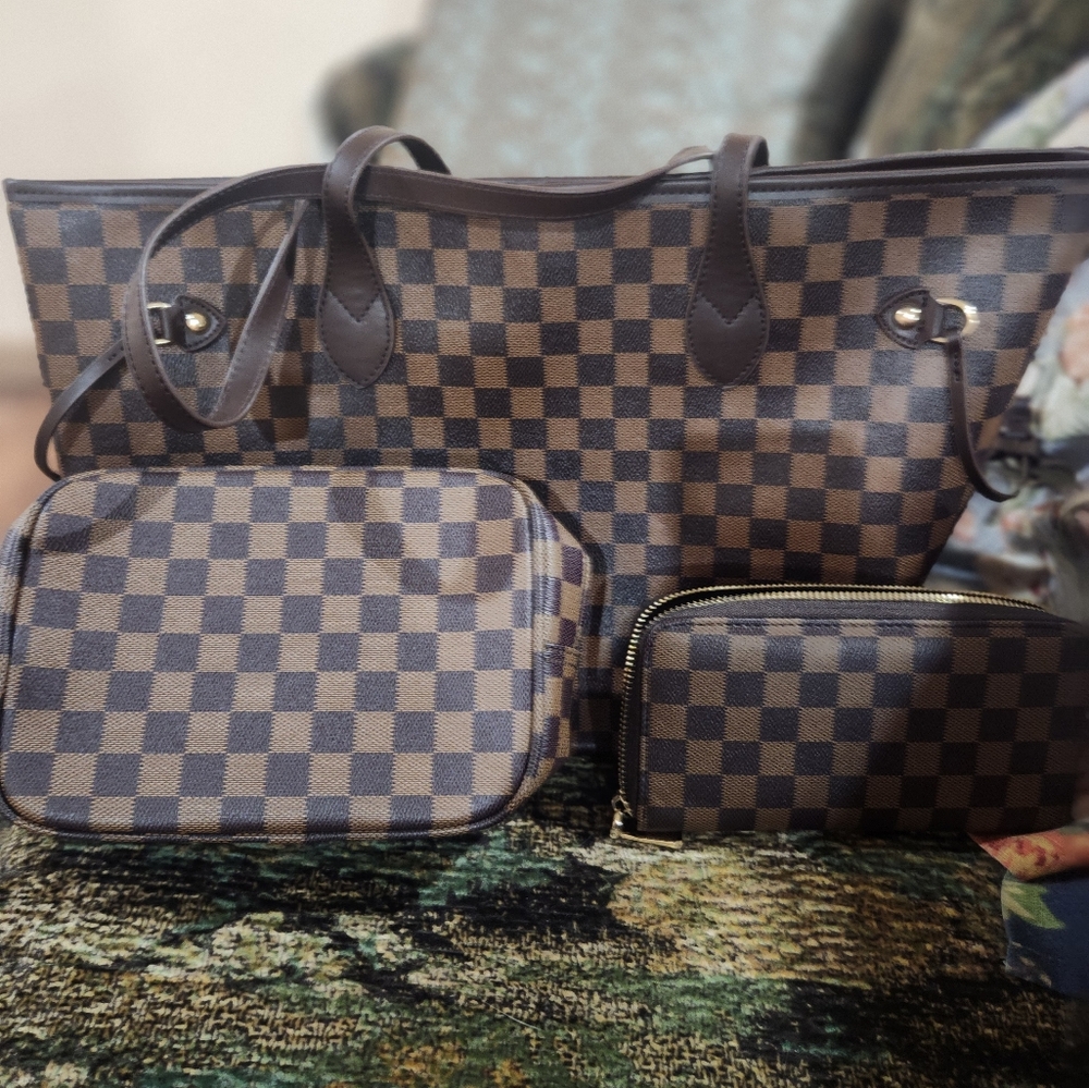 NWT Daisy Rose Checkered Brown Tote Bag Set